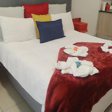 Atterbury Self Catering Studios Pretoria-Noord Esterno foto