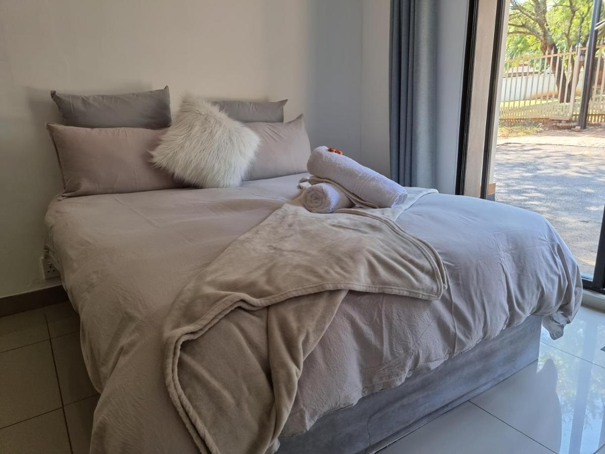 Atterbury Self Catering Studios Pretoria-Noord Esterno foto