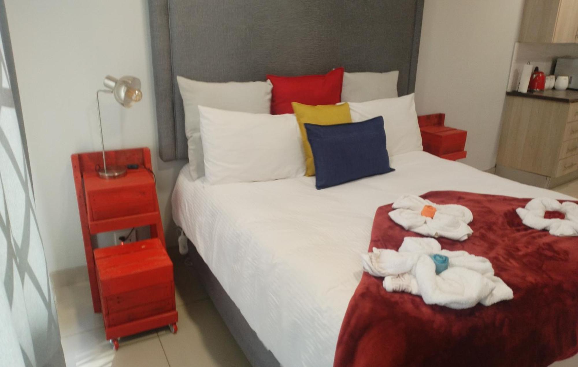 Atterbury Self Catering Studios Pretoria-Noord Esterno foto